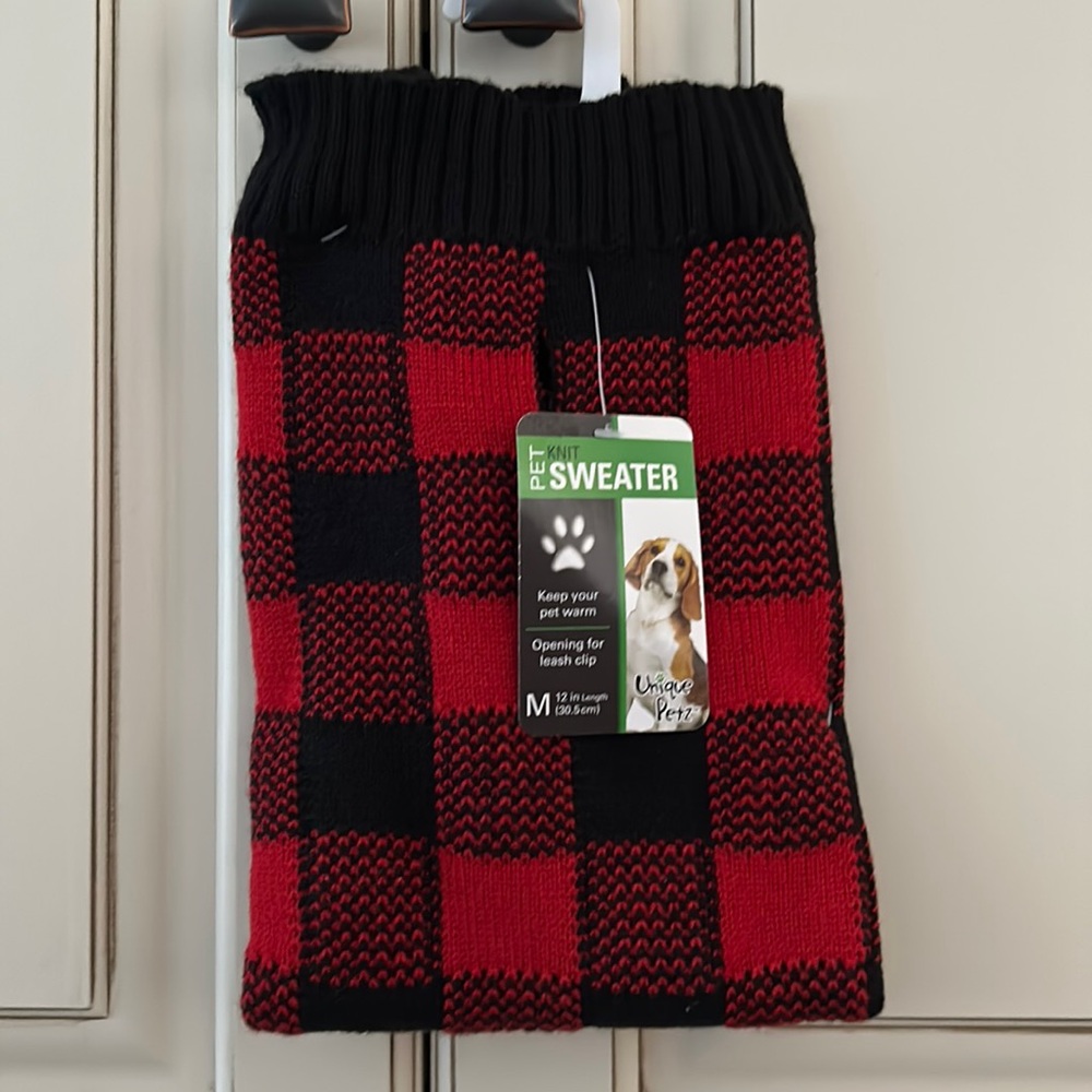 NWT Buffalo Red Black Plaid Pet Knit Dog Sweater Med 12” Length 100% Acrylic